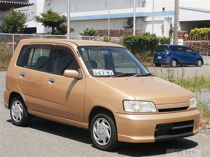 1999 Nissan Cube