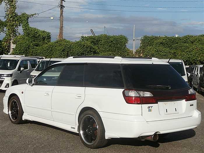 Subaru Legacy 2000 photo 4
