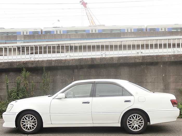 Toyota Crown 2001 photo 5