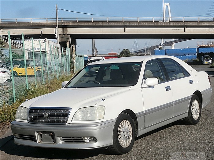 2001 Toyota Crown