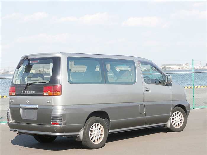 Nissan Elgrand 1999 photo 3