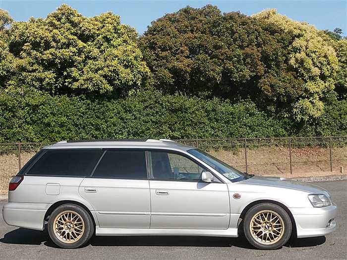 Subaru Legacy 2000 photo 3