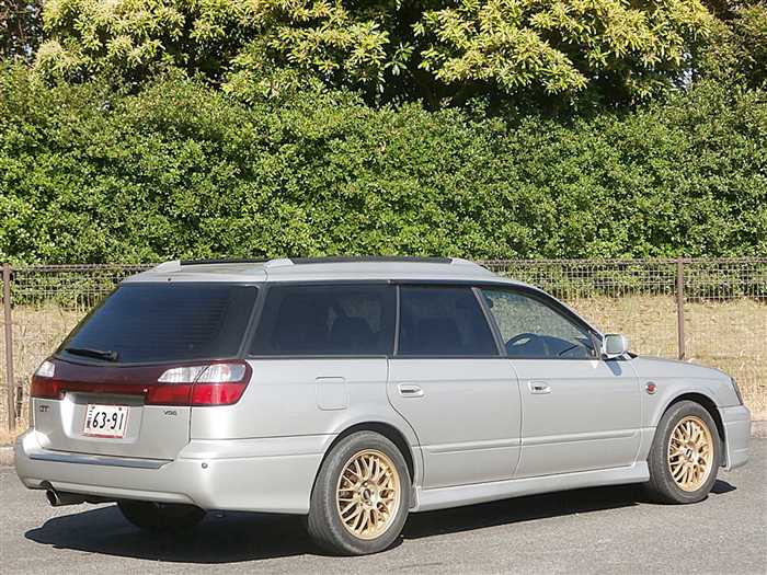 Subaru Legacy 2000 photo 4