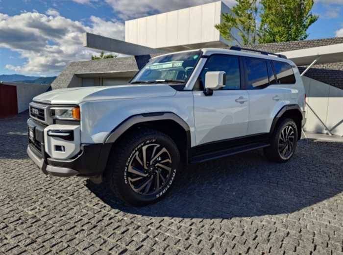 Toyota Land Cruiser Prado 250 VX MODELISTA DIESEL 7-SEATS 2024 — миниатюра 3