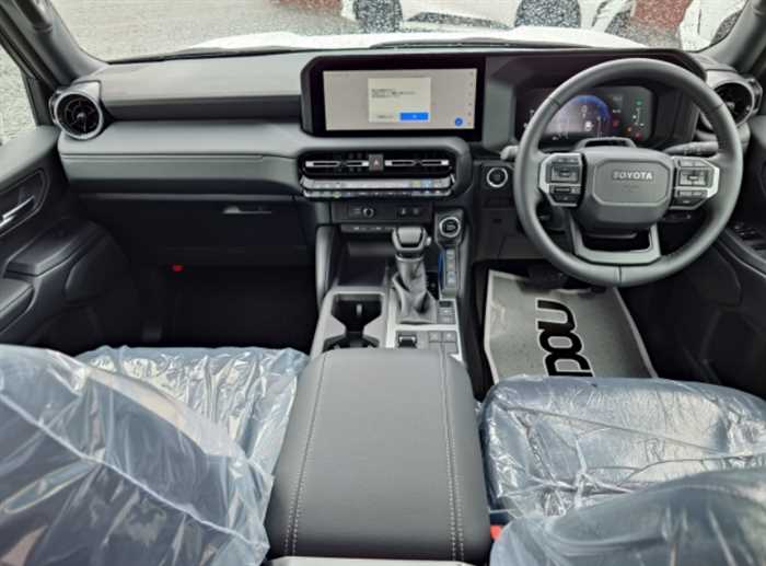 Toyota Land Cruiser Prado 250 VX MODELISTA DIESEL 7-SEATS 2024 — миниатюра 7