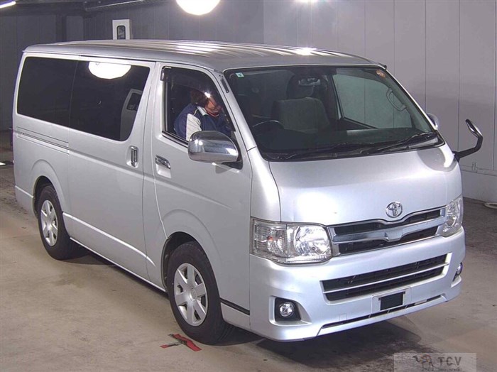 2010 Toyota Hiace Van