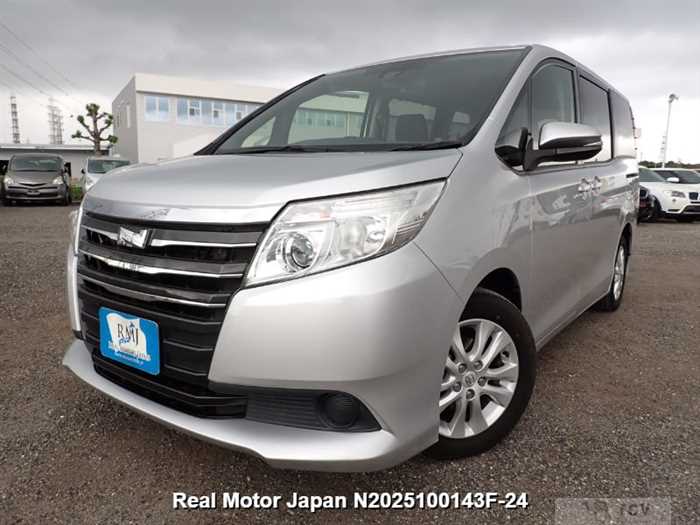 2016 Toyota Noah