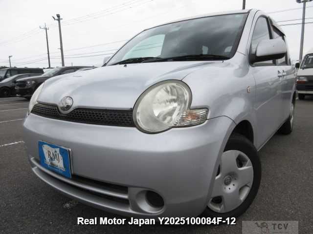 2004 Toyota Sienta