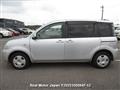 2004 Toyota Sienta