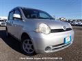2004 Toyota Sienta