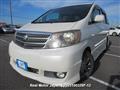 2004 Toyota Alphard