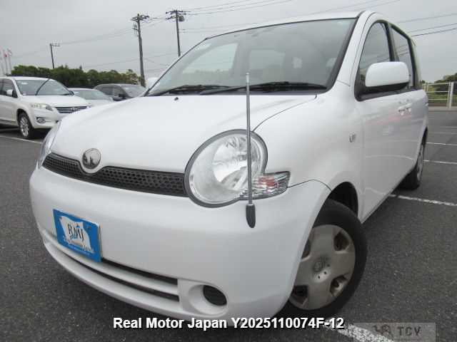 2003 Toyota Sienta