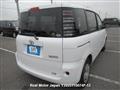 2003 Toyota Sienta