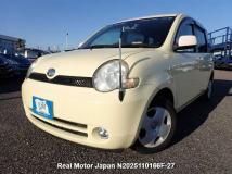 2005 Toyota Sienta