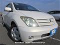 2005 Toyota IST