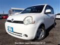 2004 Toyota Sienta