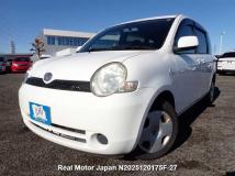 2004 Toyota Sienta