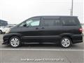 2004 Toyota Alphard