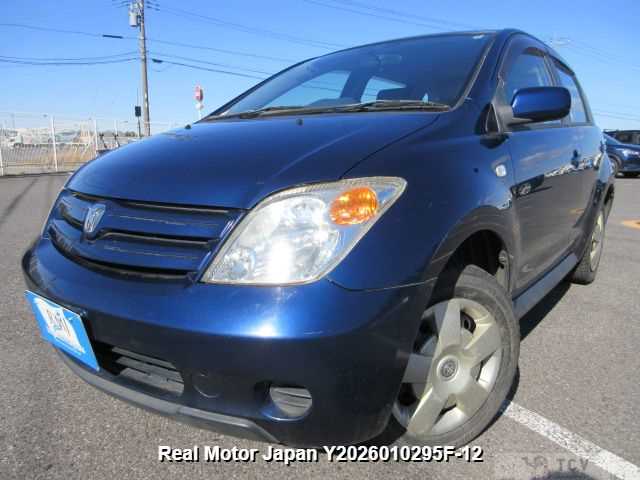 2003 Toyota IST