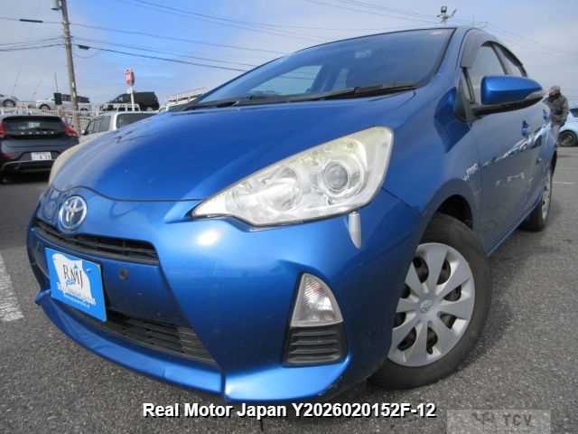 2013 Toyota AQUA