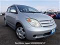 2004 Toyota IST