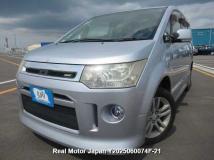 2008 Mitsubishi Delica D5