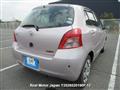 2006 Toyota Vitz