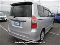 2008 Toyota Noah