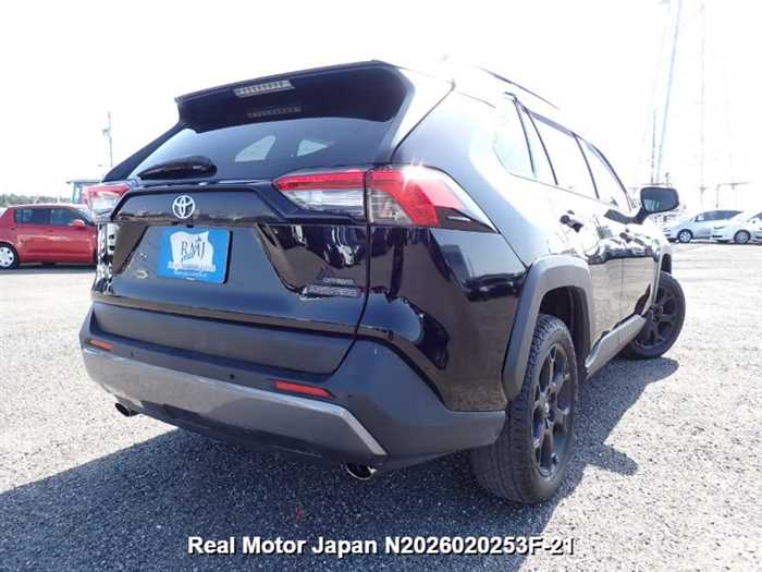 Toyota RAV4 2.0 ADVENTURE OFFROAD PKG 4WD ONLY 33,000 KMLEAT 2024 — миниатюра 4