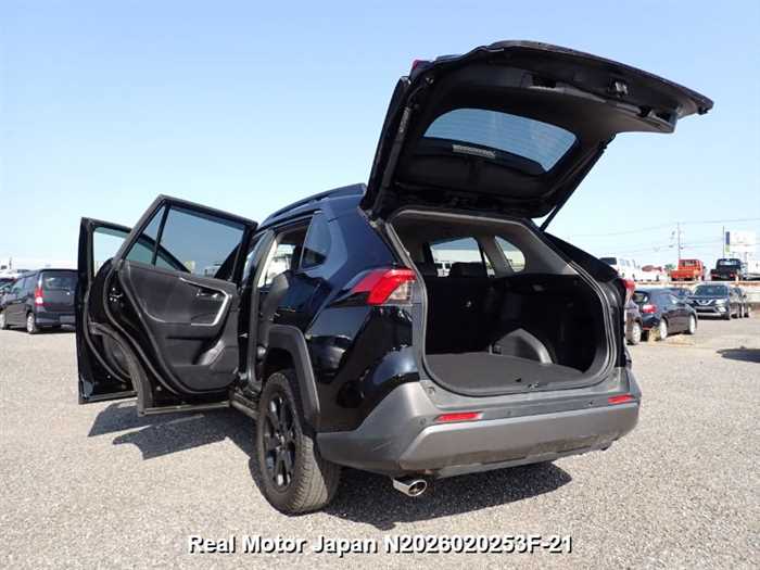 Toyota RAV4 2.0 ADVENTURE OFFROAD PKG 4WD ONLY 33,000 KMLEAT 2024 — миниатюра 7