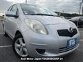 2005 Toyota Vitz