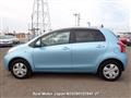 2005 Toyota Vitz