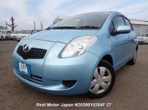 2005 Toyota Vitz