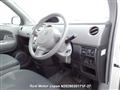 2005 Toyota Sienta