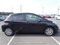 2011 Toyota Vitz