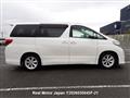 2011 Toyota Alphard