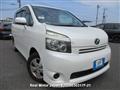 2007 Toyota Voxy