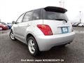 2004 Toyota IST