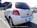 2005 Toyota Vitz
