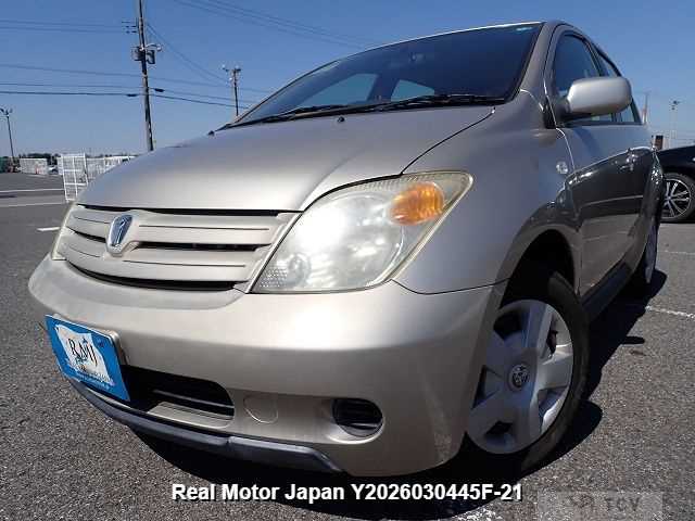 2003 Toyota IST