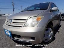 2003 Toyota IST
