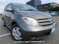 2004 Toyota IST