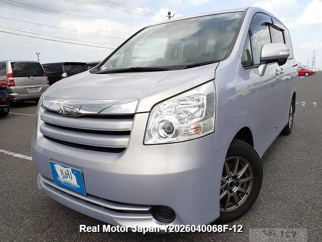 2009 Toyota Noah