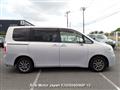 2009 Toyota Noah
