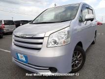 2009 Toyota Noah