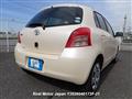 2005 Toyota Vitz