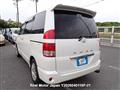 2006 Toyota Noah