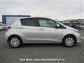 2011 Toyota Vitz