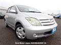 2005 Toyota IST