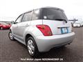 2005 Toyota IST